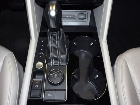 Used 2021 Volkswagen Atlas SEL image 23