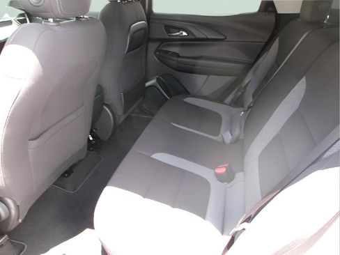 Used 2024 Chevrolet TrailBlazer LT FWD image 9