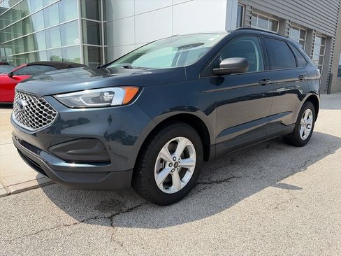 Used 2024 Ford Edge SE AWD/4WD image 3