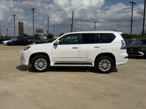 Used 2019 Lexus GX 460 Premium AWD/4WD image 2
