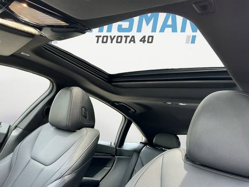 Used 2024 BMW i4 eDrive40 w/ Premium Package RWD image 19