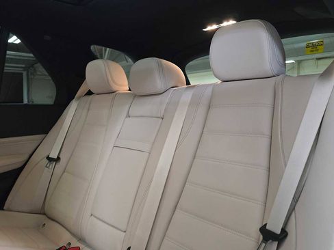 New 2026 Mercedes-Benz GLE 450e 4MATIC image 18