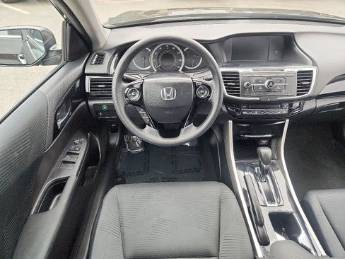 Used 2016 Honda Accord LX image 11