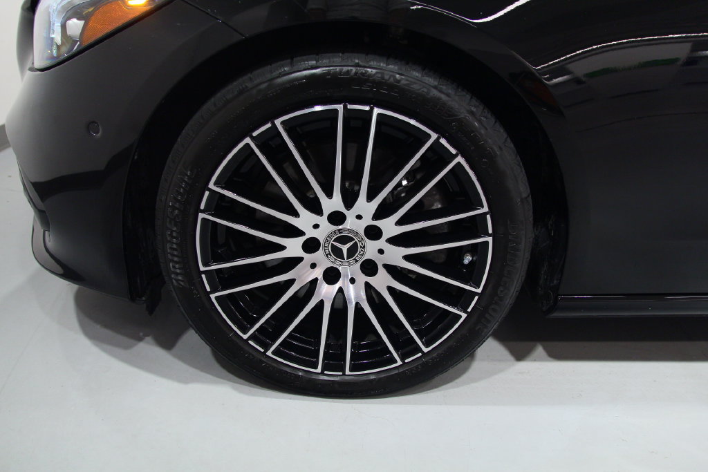 Certified 2026 Mercedes-Benz C 300 4MATIC Sedan image 18