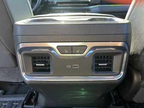 Used 2025 GMC Sierra 2500 SLT w/ SLT Premium Package AWD/4WD image 16