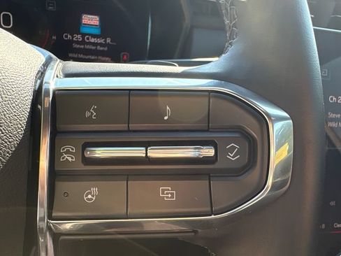 Certified 2025 GMC Terrain Elevation w/ Black Edition AWD/4WD image 29