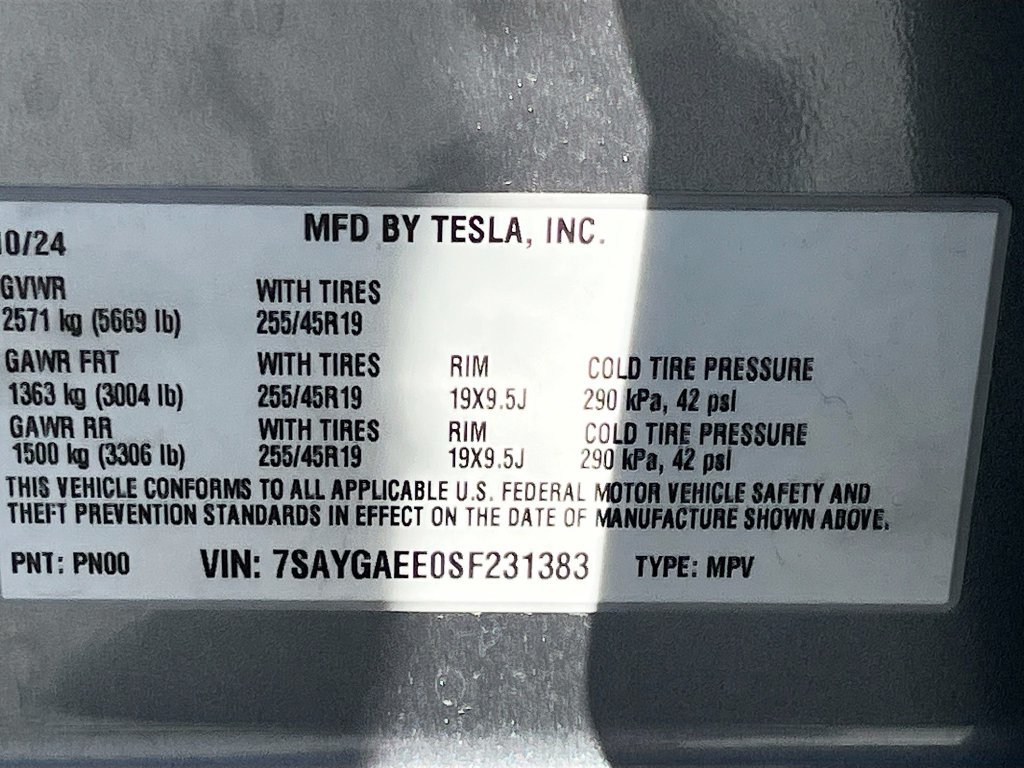 Used 2025 Tesla Model Y Long Range AWD/4WD image 34