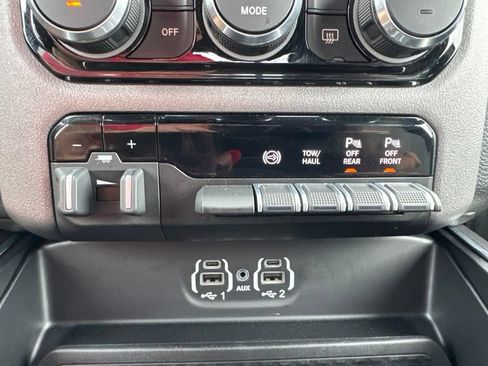 Certified 2022 RAM 2500 Laramie w/ Night Edition AWD/4WD image 8
