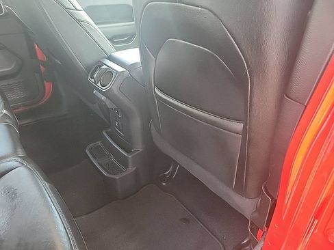 Used 2021 Jeep Wrangler Unlimited Sahara AWD/4WD image 43