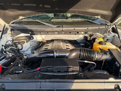 Used 2013 Ford F150 Platinum image 32