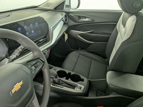 New 2026 Chevrolet Trax LS FWD image 23