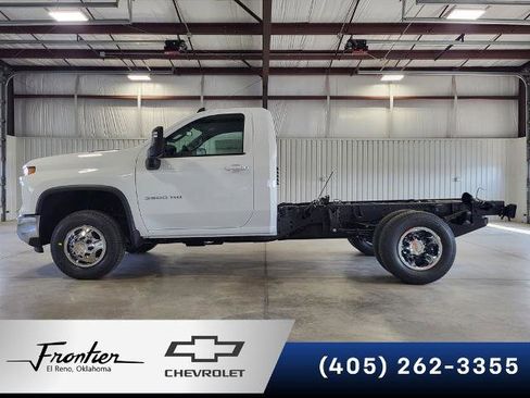 New 2026 Chevrolet Silverado 3500 LT w/ Convenience Package image 1