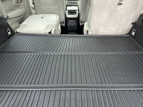 Certified 2025 Volvo XC90 T8 Plus w/ Protection Package image 19