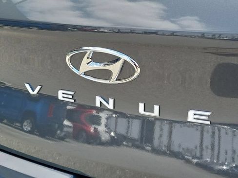 New 2026 Hyundai Venue SEL FWD image 28