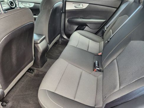 Certified 2023 Kia Forte LXS w/ LXS Technology Package FWD image 11