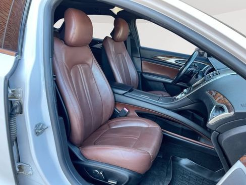 Used 2017 Lincoln MKZ Reserve FWD image 34