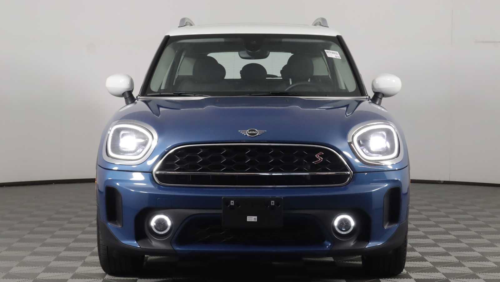 Used 2023 MINI Cooper Countryman S FWD image 2