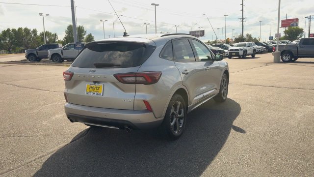 Used 2024 Ford Escape ST-Line w/ Tech Pack #1 AWD/4WD image 8