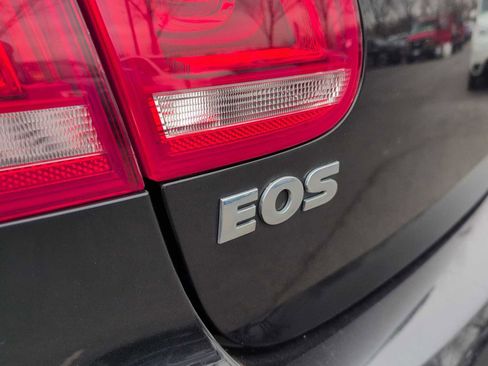 Used 2013 Volkswagen Eos Lux image 13