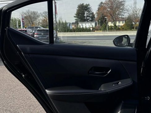 Used 2025 Nissan Sentra S image 10