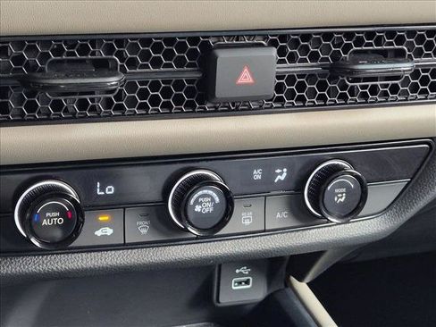 Certified 2024 Honda HR-V LX image 14