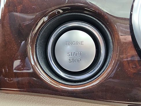 Used 2015 Mercedes-Benz GLK 350 4MATIC image 28