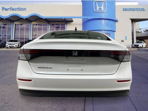 New 2025 Honda Accord SE image 4