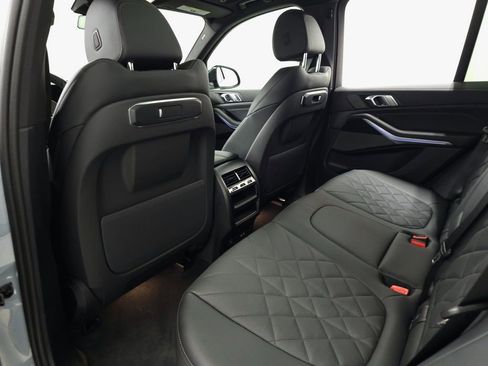 Used 2026 BMW X5 xDrive40i w/ M Sport Package image 31