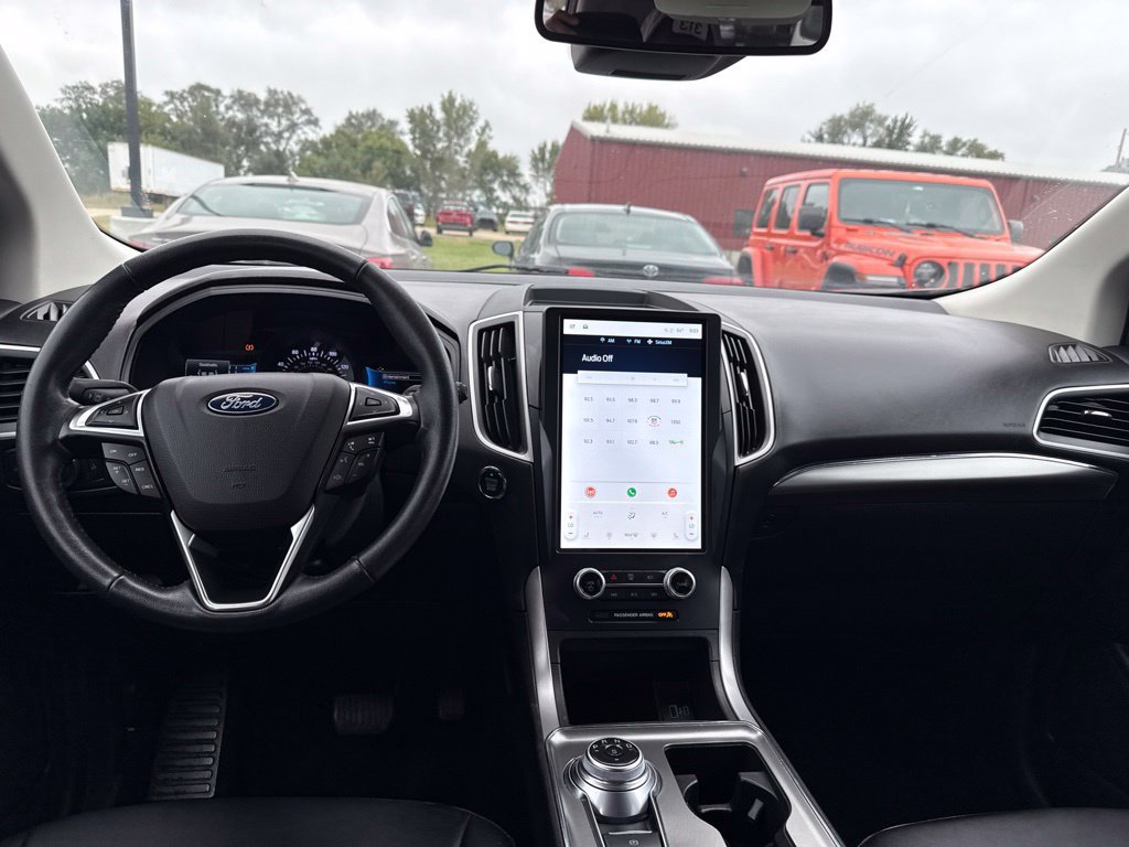Used 2022 Ford Edge SEL AWD/4WD image 10