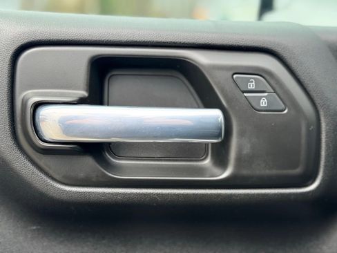 Used 2022 Chevrolet Silverado 1500 Custom w/ LPO, Dark Essentials Package AWD/4WD image 23