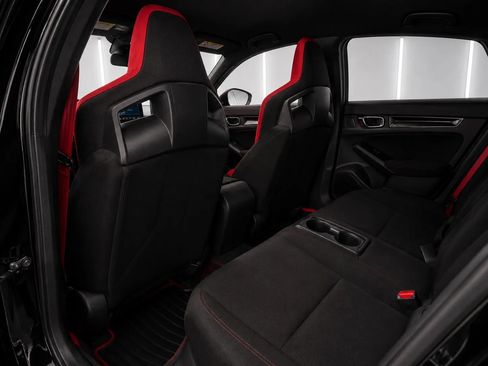 Used 2023 Honda Civic Type R image 12