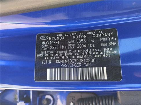 Used 2024 Hyundai Elantra SEL FWD image 23