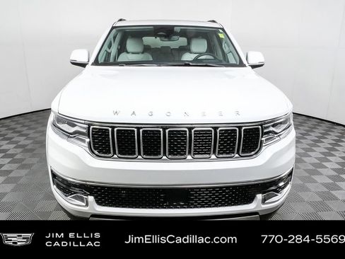 Used 2022 Jeep Wagoneer Series III w/ Premium Group I image 28