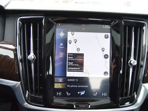 Used 2017 Volvo S90 T6 Momentum w/ Vision Package image 14