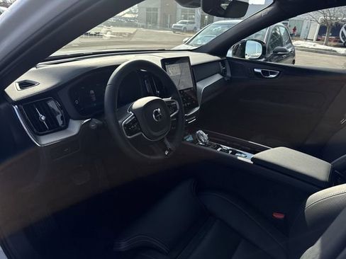 New 2026 Volvo XC60 B5 Ultra w/ Protection Package Premier AWD/4WD image 10