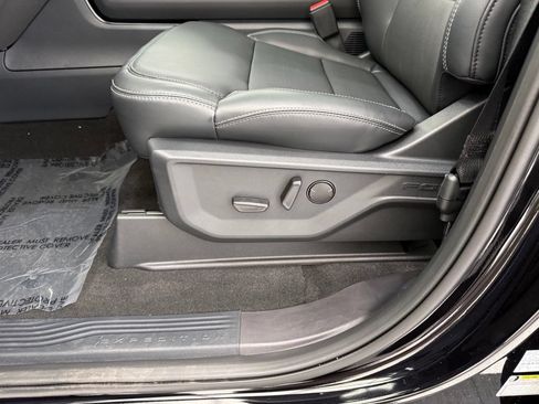 New 2027 Ford Expedition Platinum w/ Stealth Performance Package AWD/4WD image 18