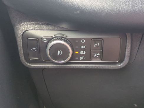 Used 2025 Ford Explorer ST-Line AWD/4WD image 18