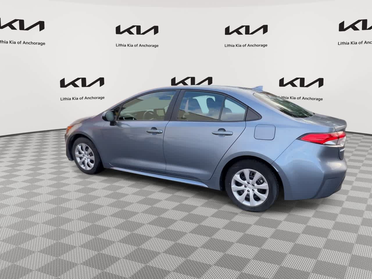 Used 2023 Toyota Corolla LE FWD image 9