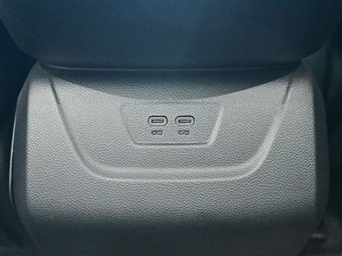 Used 2024 Chevrolet Blazer EV LT AWD/4WD image 17