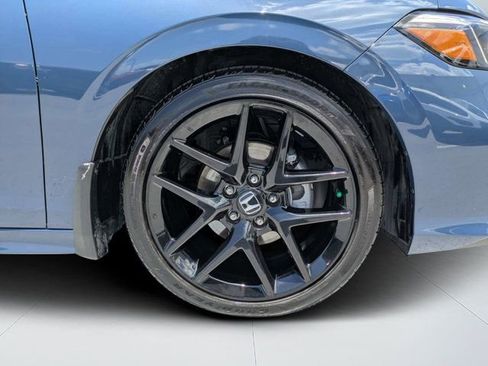 Used 2025 Honda Civic Sport image 10