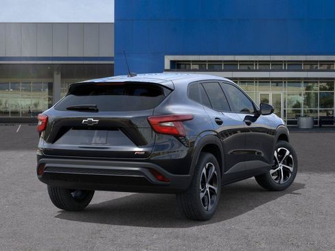 New 2026 Chevrolet Trax RS FWD image 4