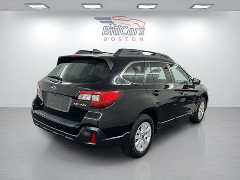 Used 2019 Subaru Outback 2.5i Premium AWD/4WD image 4