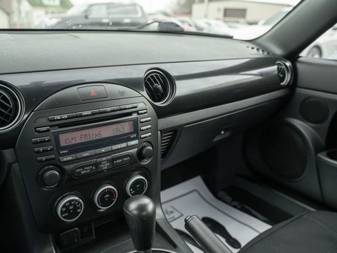 Used 2013 MAZDA MX-5 Miata Sport image 18