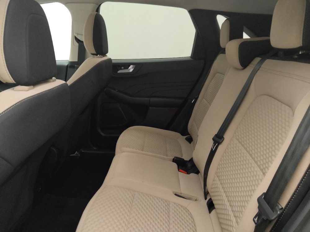 Used 2021 Ford Escape SE FWD image 18