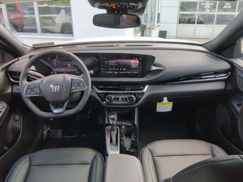 New 2026 Buick Envista Sport Touring w/ Convenience I Package FWD image 9