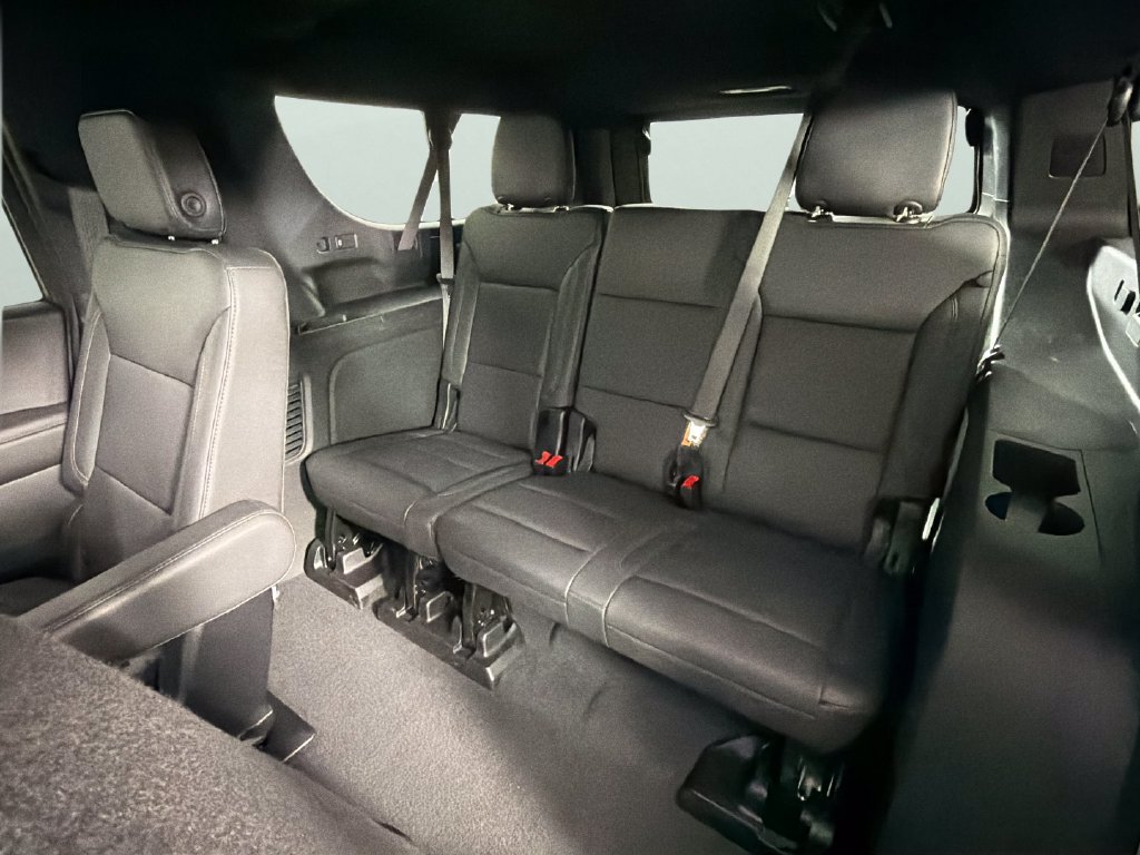 Certified 2026 Chevrolet Suburban LT w/ Comfort Package AWD/4WD image 29