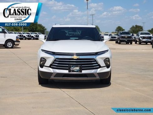 Used 2023 Chevrolet Blazer Premier w/ Enhanced Convenience Package FWD image 5