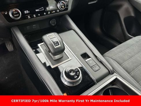 Used 2023 Mitsubishi Outlander SE AWD/4WD image 28