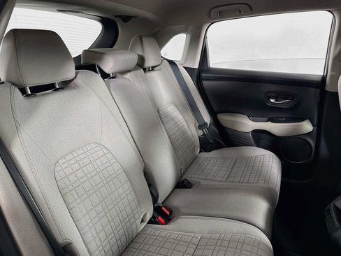 Used 2023 Honda HR-V LX image 39