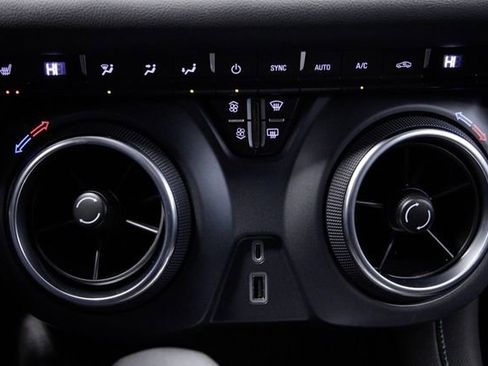 Used 2022 Chevrolet Blazer LT image 29